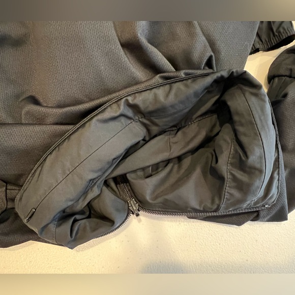 Nike unique reversible black jacket M - Picture 7 of 9